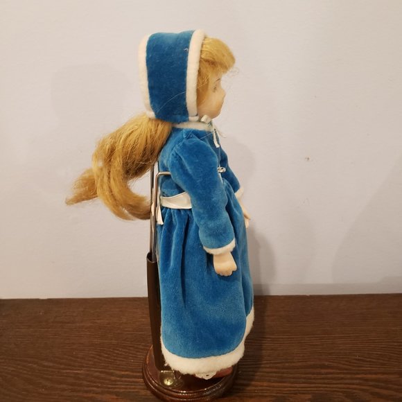 Porcelain Doll Russ Months To Remember January Blue Velvet Dress Bonnet Blonde - Picture 4 of 11